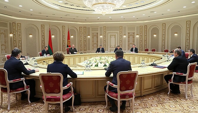 Состоялась встреча Александра Лукашенко с губернатором Иркутской области Сергеем Левченко
